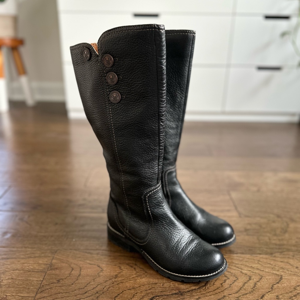 Euc Sofft Black Leather Zip Up High Boots With Button Detail